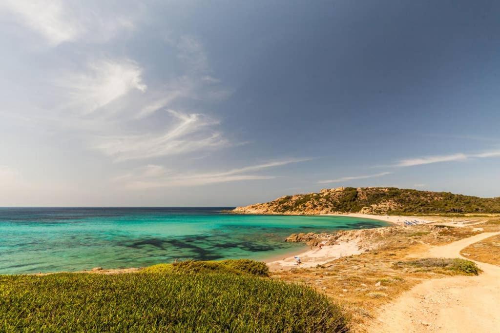 Bella Casa Con Giardino A 10 Minuti Dal Mare Apartment อาเญ็นตู ภายนอก รูปภาพ
