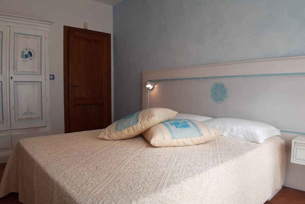 Bella Casa Con Giardino A 10 Minuti Dal Mare Apartment อาเญ็นตู ภายนอก รูปภาพ
