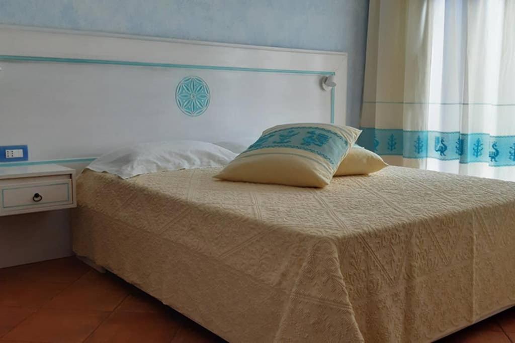 Bella Casa Con Giardino A 10 Minuti Dal Mare Apartment อาเญ็นตู ภายนอก รูปภาพ