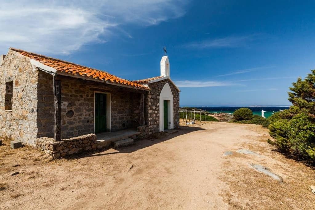 Bella Casa Con Giardino A 10 Minuti Dal Mare Apartment อาเญ็นตู ภายนอก รูปภาพ